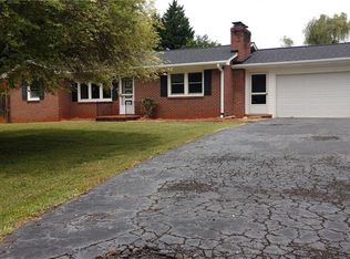 205 N Cook St, Rural Hall, NC 27045