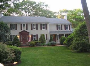 15 Red Oak Rd, East Greenwich, RI 02818