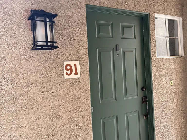 91 White Sands — Photo 10