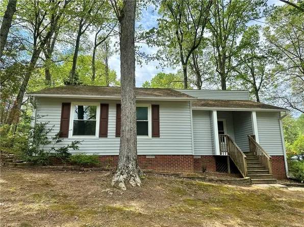 2872 Millwheel Rd, Pfafftown, NC 27040