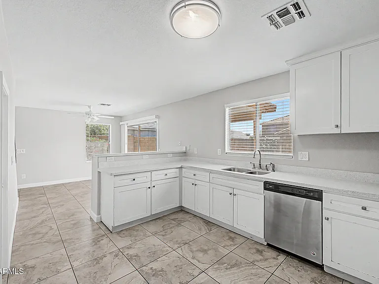 6319 W Williams St — Photo 11