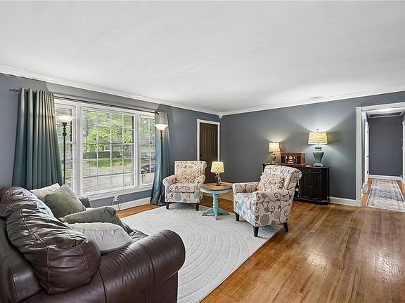 5th image of 4835 NE Sherwood Dr