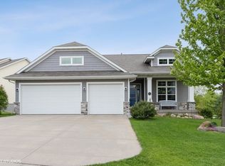 380 Arlington Dr, Iowa City, IA 52245