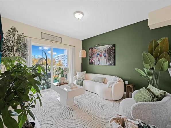 11060 SW 196th St APT 514, Miami, FL 33157