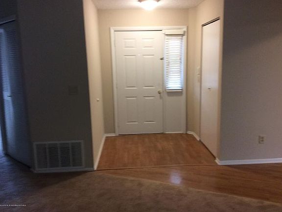 3rd image of 2021 Waters Edge Dr #21DA