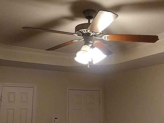 5th image of 386 Woodtrace Dr