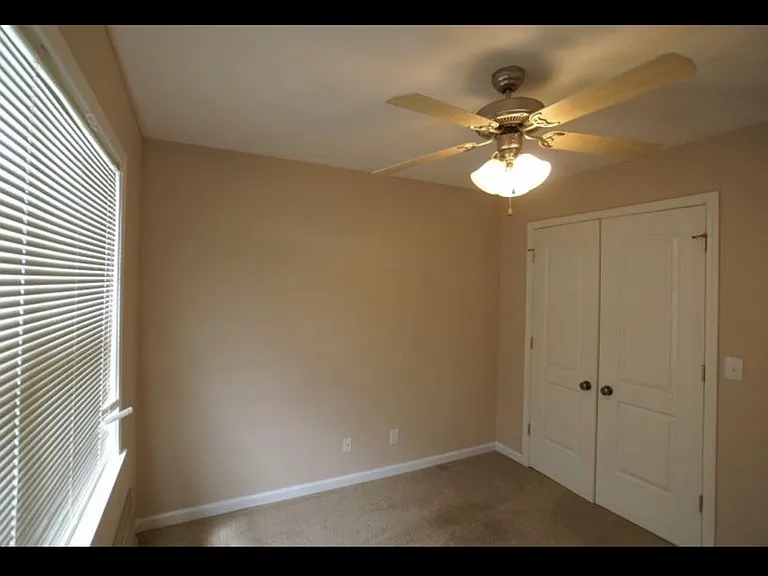 741 Kirkcauldy Dr — Photo 9