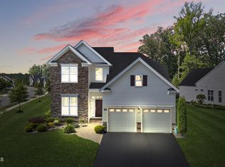 90 Legacy Ct, Freehold, NJ 07728