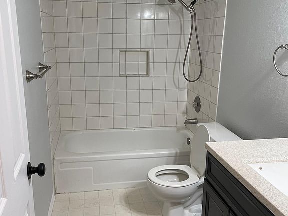 4th image of 10509 6th Street Ct E #10509