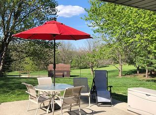 208 W Pleasant Ridge Rd, Carroll, IA 51401