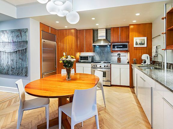 5th image of 127 W 79th St #5ABL