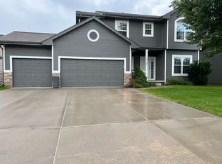 19705 Briggs St, Omaha, NE 68130
