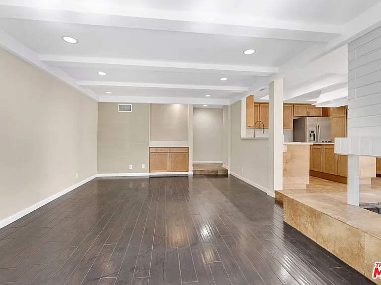 26572 Academy Dr — Photo 31