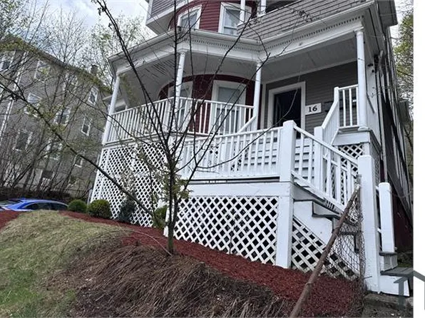 16 Hillside St APT 2, Worcester, MA 01610