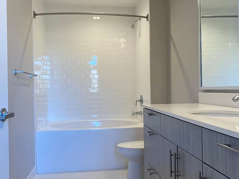 The Marine Residence — Photo 18