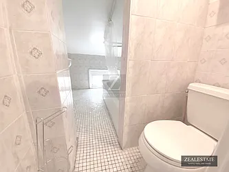 Rented by ZealEstate Group Inc