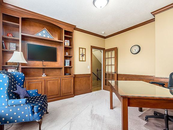 3rd image of 2480 McCumber Ln