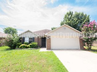 1755 Longfellow Dr, Conway, AR 72034