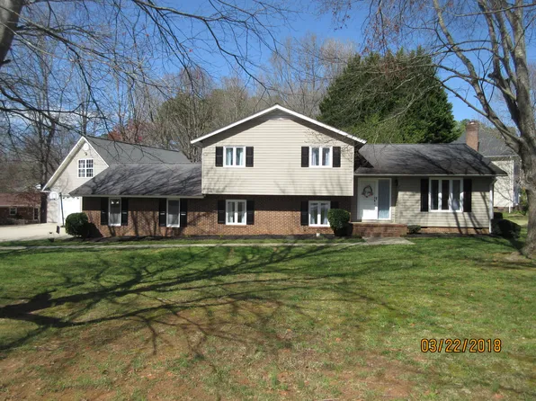 701 Huntington Rd, Easley, SC 29642