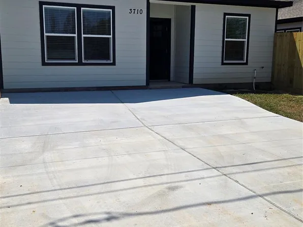 531 Gordy Rd, Bacliff, TX 77518