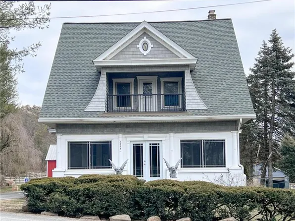 3995 Forest Inn Rd, Palmerton, PA 18071