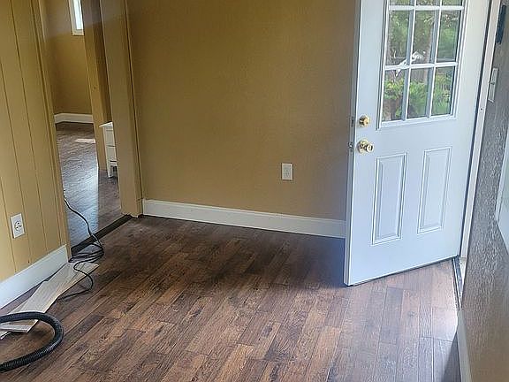 4th image of 1116 Guinn Dr