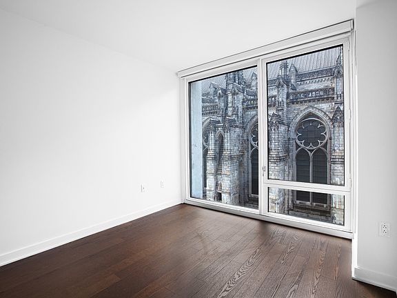3rd image of 400 W 113th St APT 1420