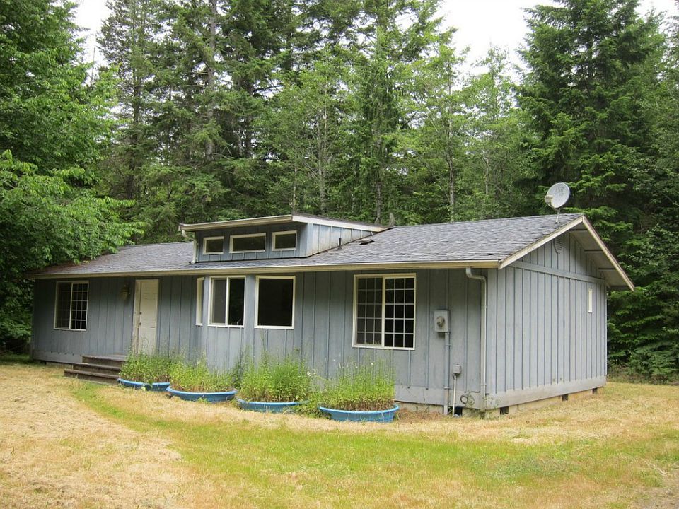 1st image of 440 Toonerville Dr NE