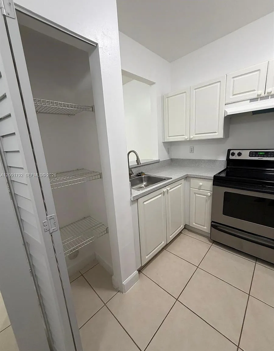 The Palms Condo — Photo 3