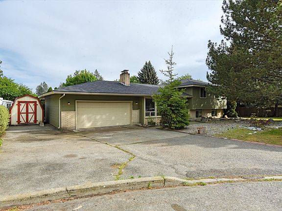 2nd image of 2317 S April Ct