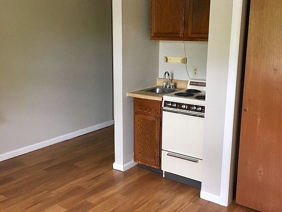 5th image of 309 Curtis St APT 8