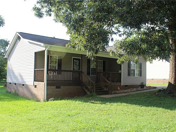 2nd image of 410 1st St
