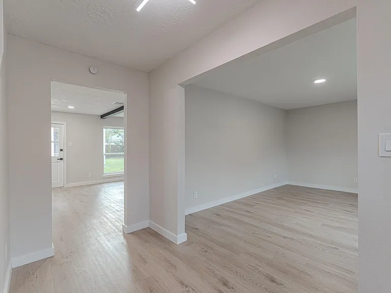 28814 Enchanted Dr — Photo 5