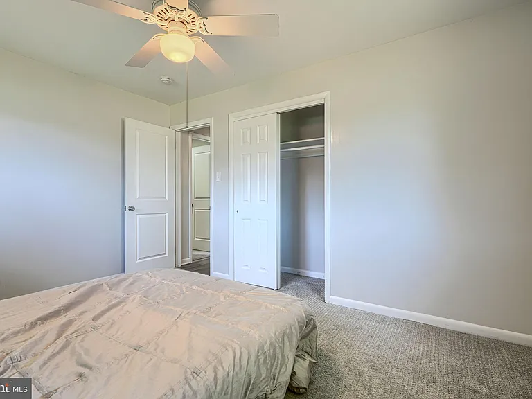 520 White Oak Dr — Photo 13