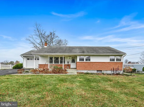 27 Timothy Dr, Fleetwood, PA 19522