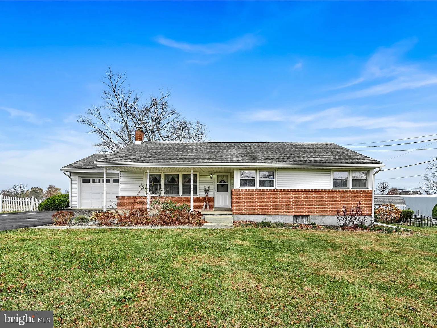 27 Timothy Dr photo 1