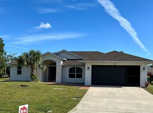 33 Long Meadow Ln, Rotonda West, FL 33947