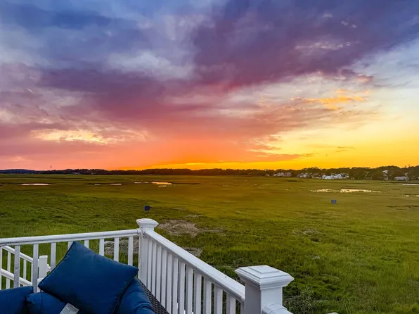 583 Ocean Boulevard, Hampton, NH 03842