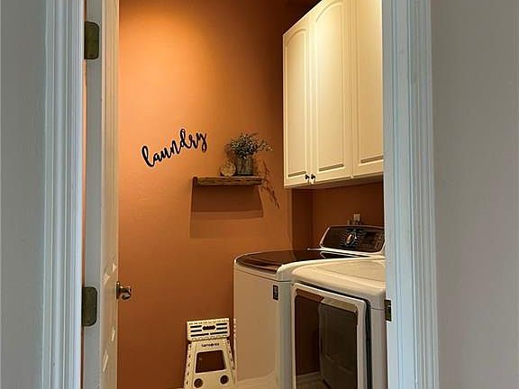 4th image of 9269 Palm Island CIR