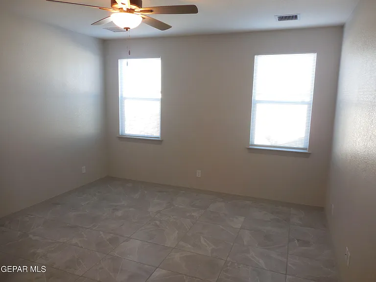 12817 Giovanni Grajeda Ave — Photo 11