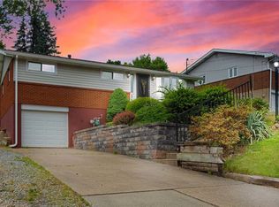 314 Saint Moritz Dr, Monroeville, PA