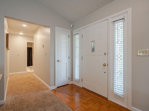 5th image of 3188 Logan Dr