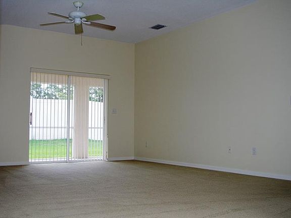 4th image of 34517 Dellwood Way