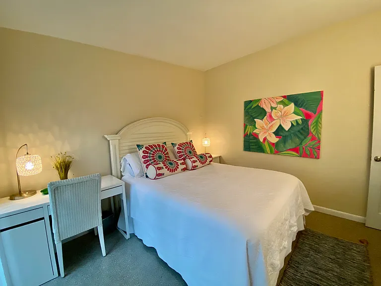 720 Lantana Ln #C — Photo 5