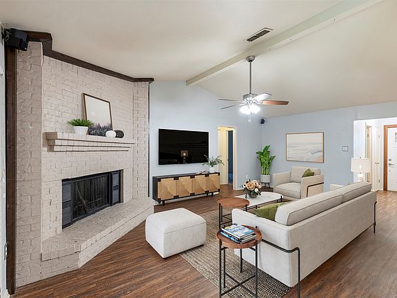 2nd image of 3912 Longstraw Dr