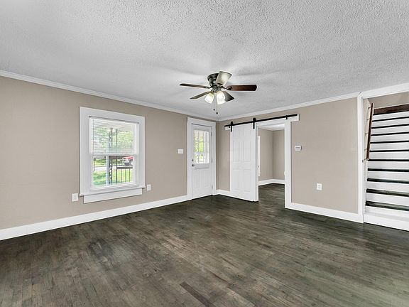 5th image of 301 E Miller Road