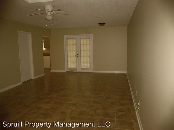 2nd image of 236 Helen Cir #A