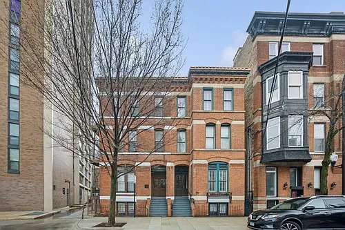 213 W Wisconsin St #2 Photo 1