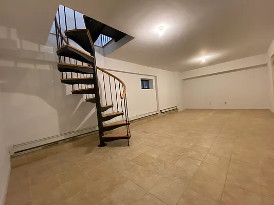 Rented by Muktar Barnes Umi | media 8