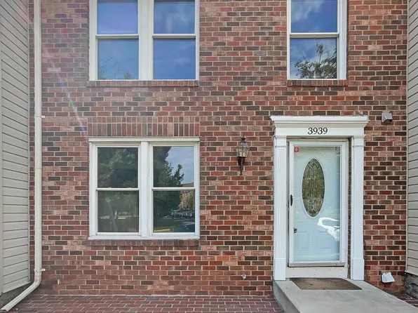 3939 Plum Run Ct, Fairfax, VA 22033